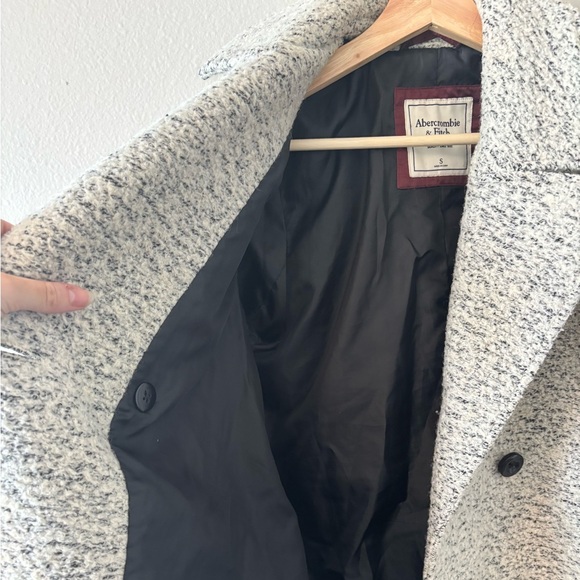 Abercrombie & Fitch | grey cropped double breasted dad coat - Picture 4 of 6